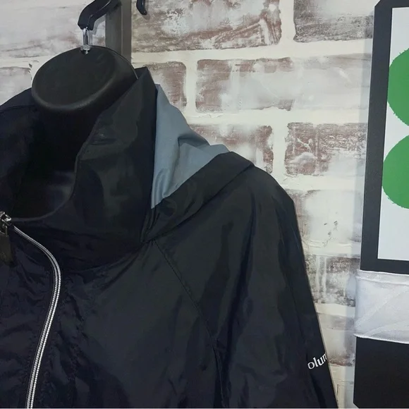 Columbia Women's Black rain shell Jacket 1X - Picture 2 of 11